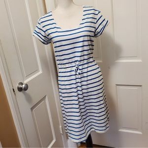 NWOT Columbia PFG waist defined fit and flare dress with SPF protection